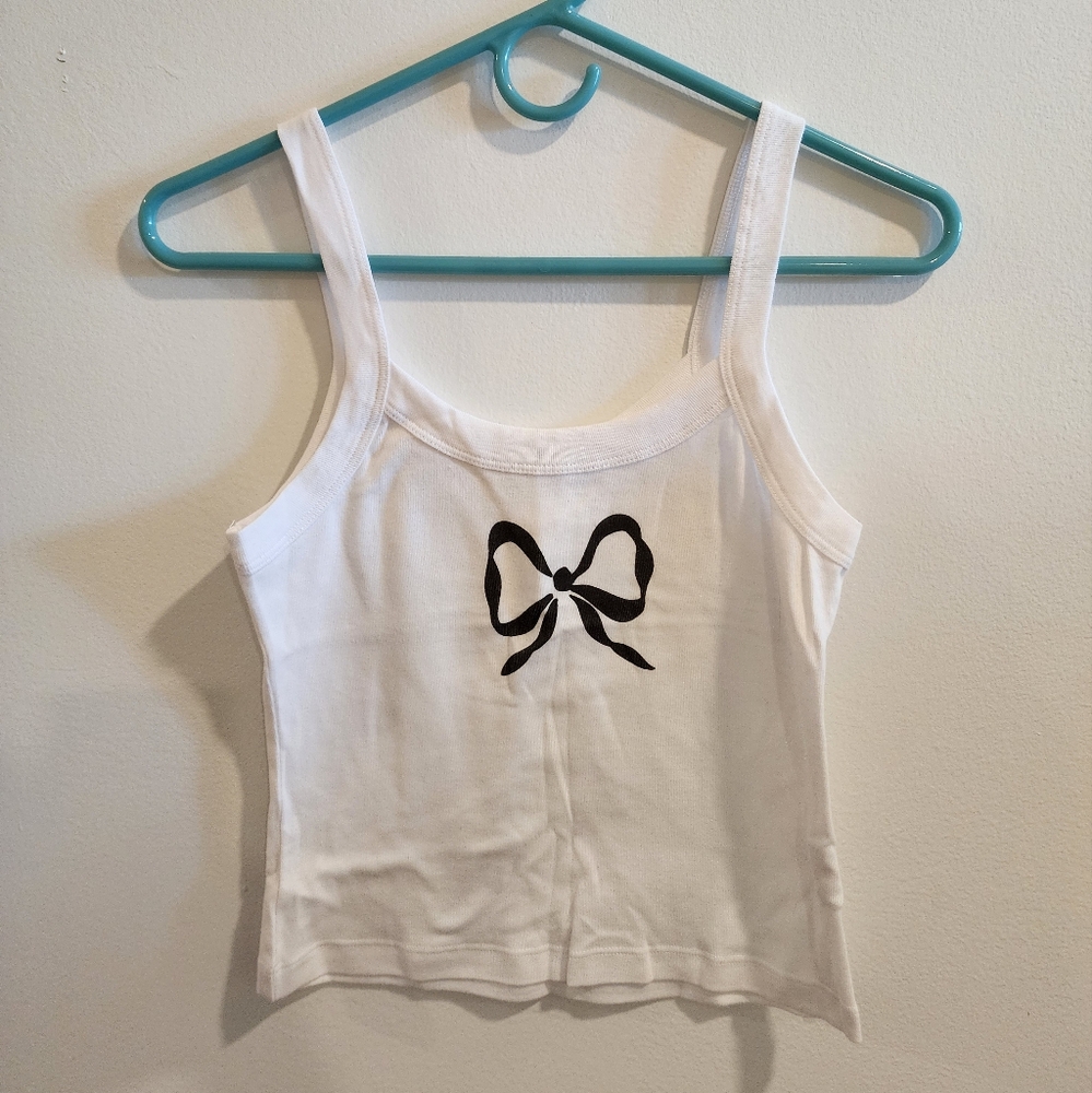Lisa Says Gah White Tank Top with Black Bow